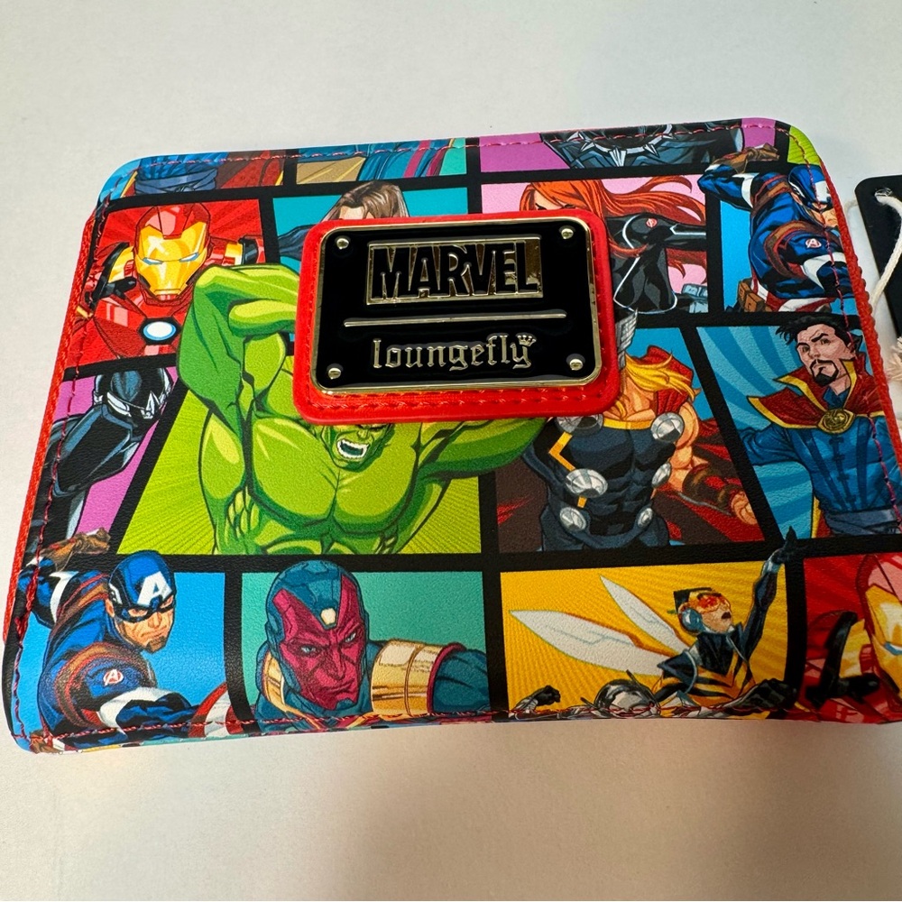 NWT Disney Loungefly Marvel Avenger Print Zip Around Wallet.